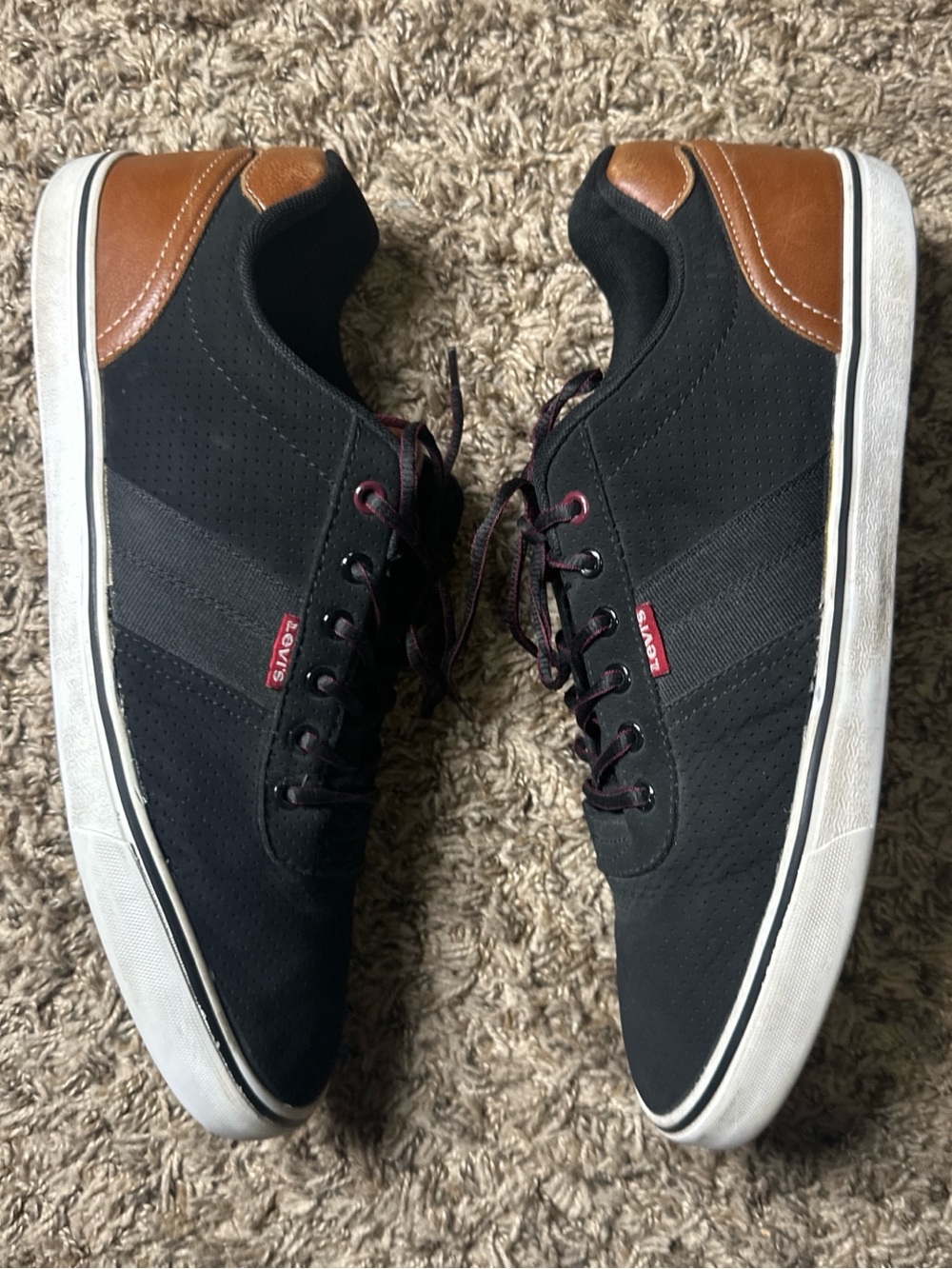 Levi's Men's Black Low-Top Suede Sneakers Size 13
